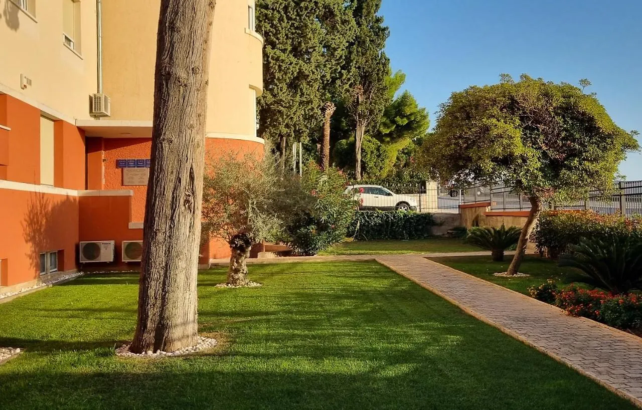 Apartments Suzy Split
